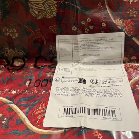 Sang Can Si silky scarf. - Picture 2 of 3